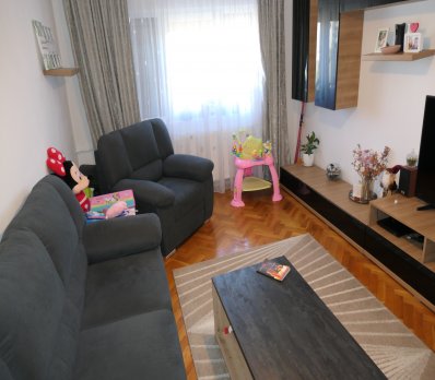 Apartament 3 camere decomandat, mobilat si utilat