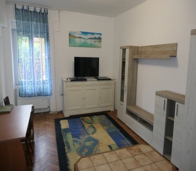 Apartament 2 camere la casă
