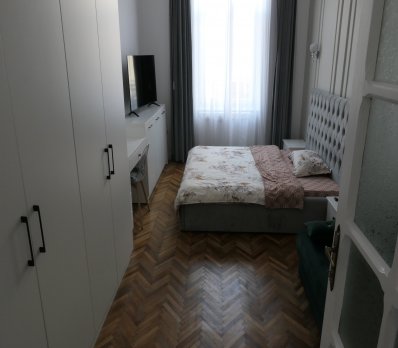 Apartament 1 cameră la casă